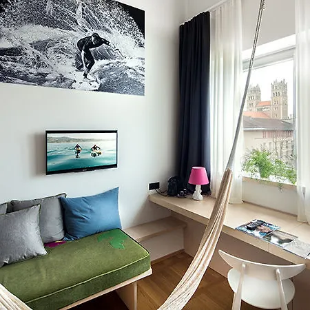 فندق فلاشينغ ميداوز ميونيخ