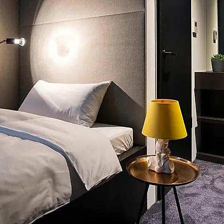 Ξενοδοχείο The Flushing Meadows 4*