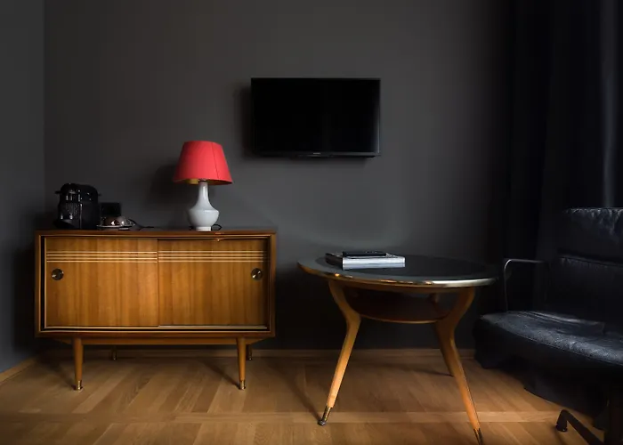 The Flushing Meadows Hotel