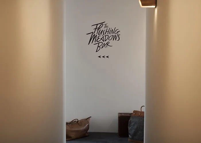 The Flushing Meadows 4*