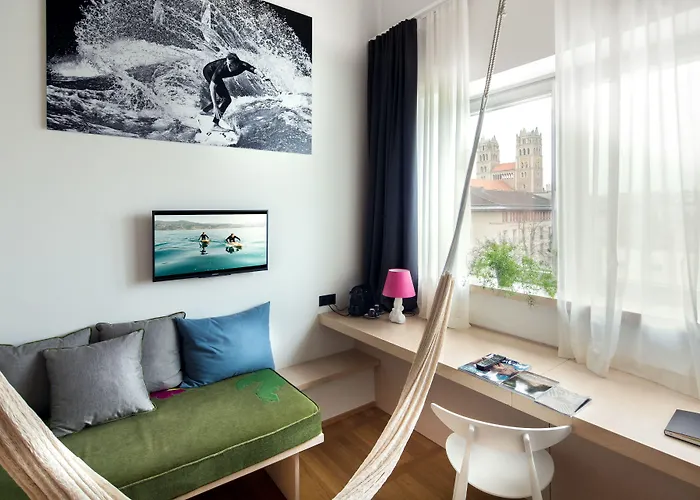 The Flushing Meadows Hotel