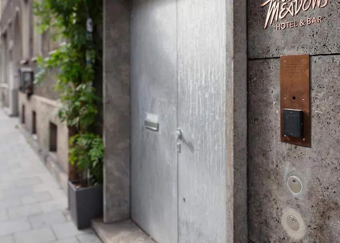 Hotel The Flushing Meadows 4*