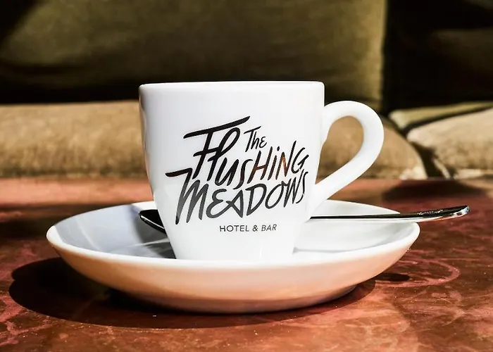 Hotel The Flushing Meadows 4*