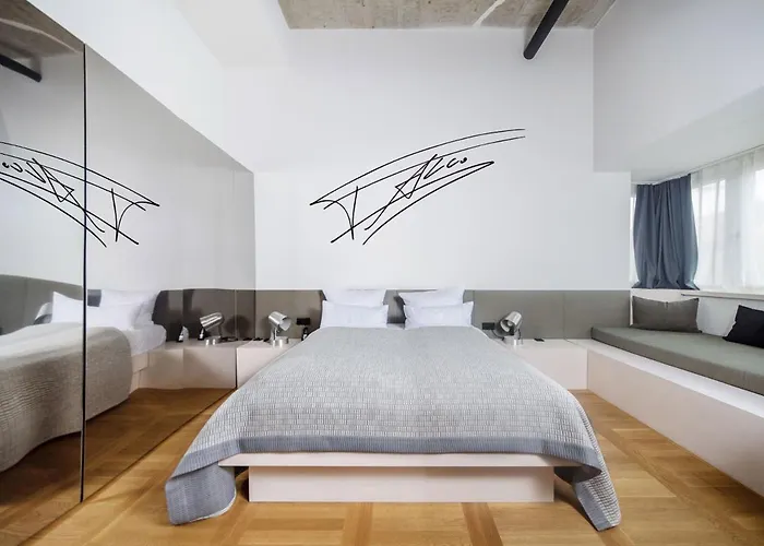 The Flushing Meadows Hotell 4*